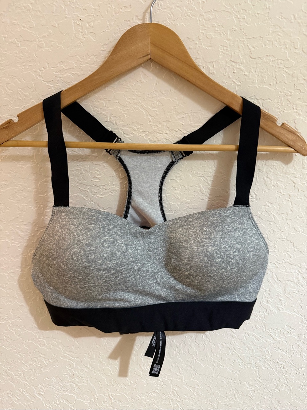 PINK Victoria’s Secret Push-up Sports Bra M